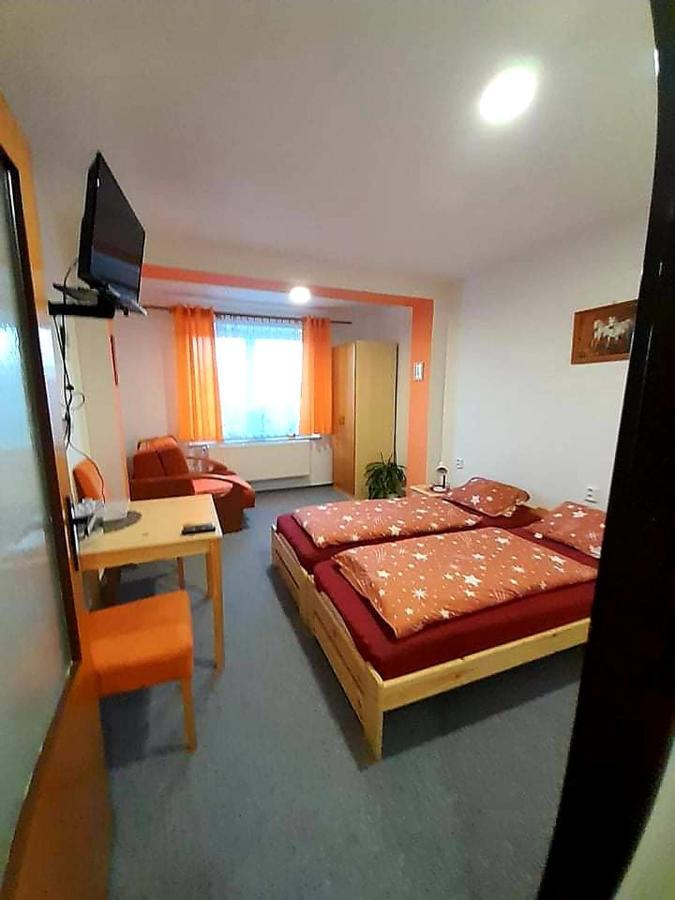 Pension Zita Znojmo Bagian luar foto