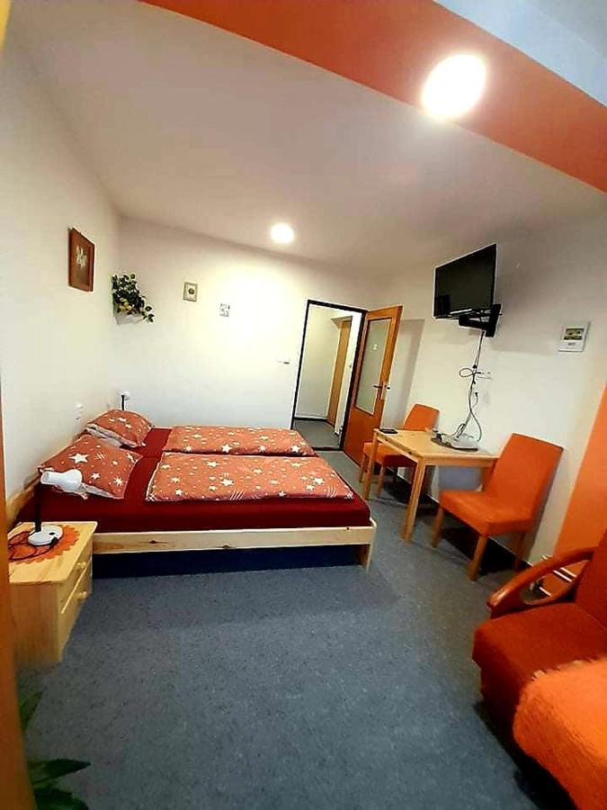 Pension Zita Znojmo Bagian luar foto